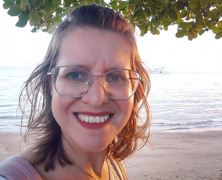 Foto de busto da Daiana Nicoceli