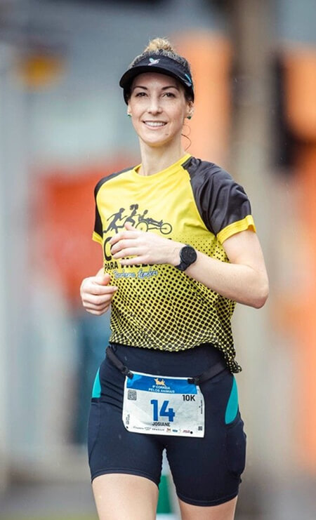 Joseane Carneiro competindo em corrida